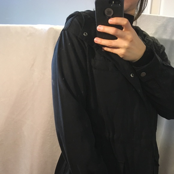 Black Aritzia Jacket - Picture 7 of 7